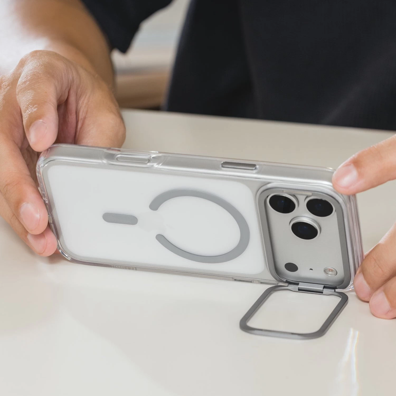 LenStand M Protective Case