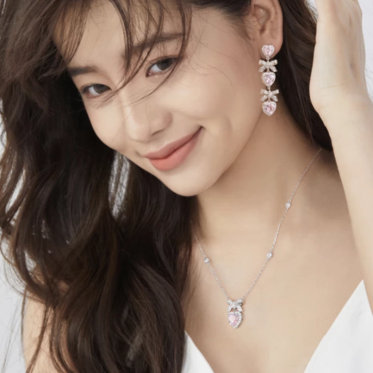 "Heart Kiss" Sugar Bow and Heart Necklace