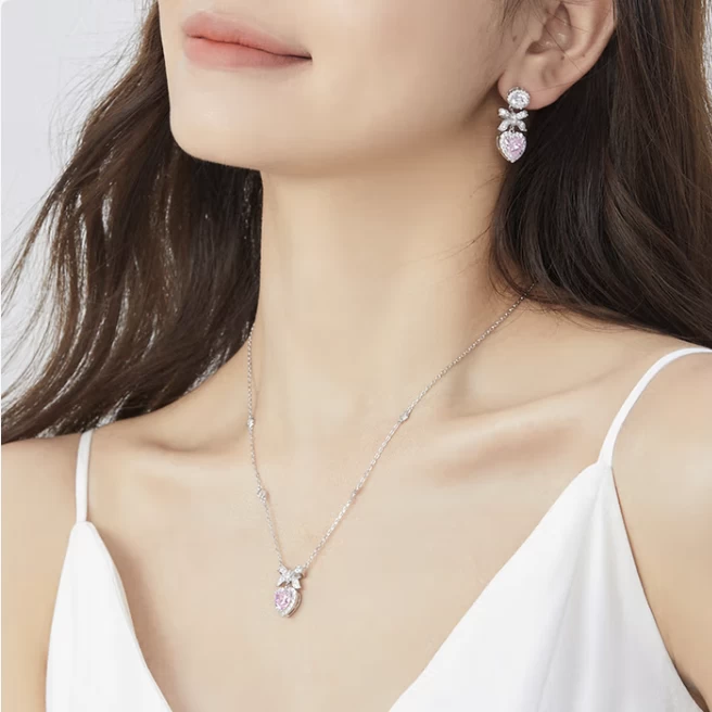 "Heart Kiss" Sugar Bow and Heart Necklace