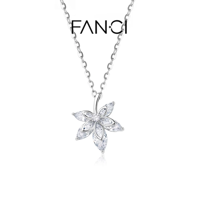 “Maple Majesty” Elegant Necklace White