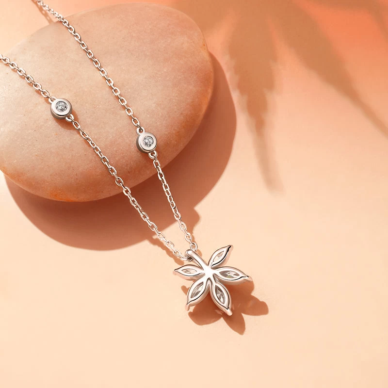 “Maple Majesty” Elegant Necklace