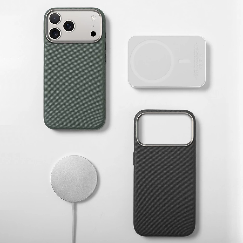 Diamond-patterned Leather Case